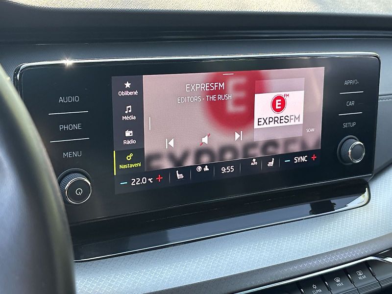 Škoda Octavia (2022) 1.5 TSI M-HEV DSG Ambition+ - fotka 13 z 32