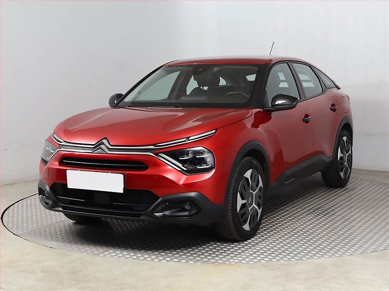 Citroën C4 (2021) Feel 1.2 PureTech, ČR,1.maj - fotka 2 z 15
