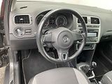 Volkswagen Polo (2014) 1.2 TSi, Life, AC - náhled 12