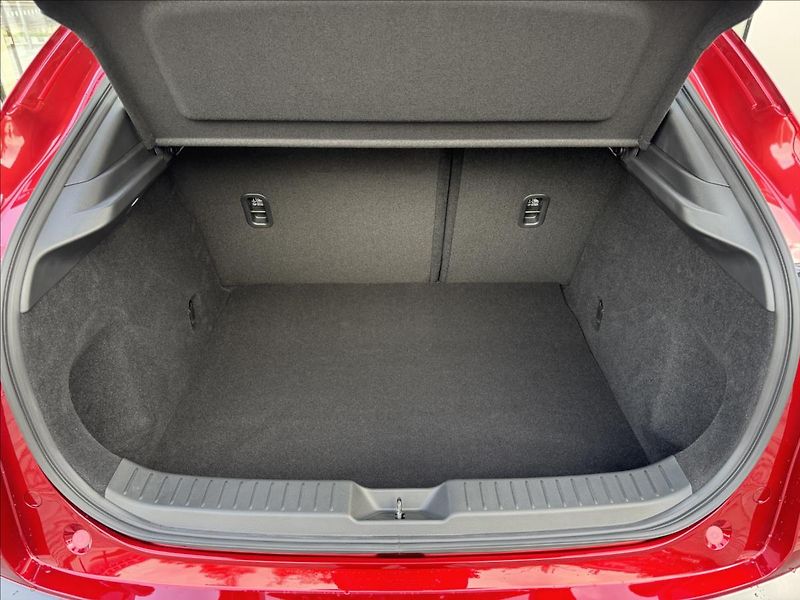 Mazda CX-30 2,5 FWD 6AT CENTRE-LINE - fotka 5 z 13