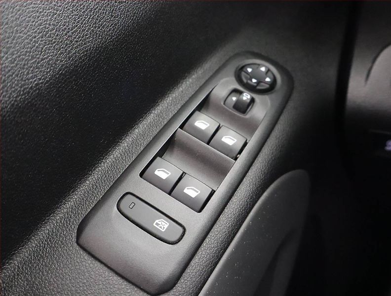 Citroën Berlingo (2019) Shine 1.5 BlueHDi, 5Míst, ČR - fotka 15 z 20