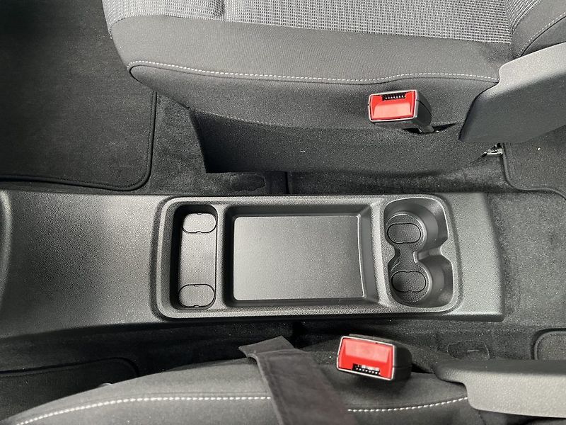 Toyota ProAce City Verso 1.5 D 100 MT Business - fotka 19 z 27