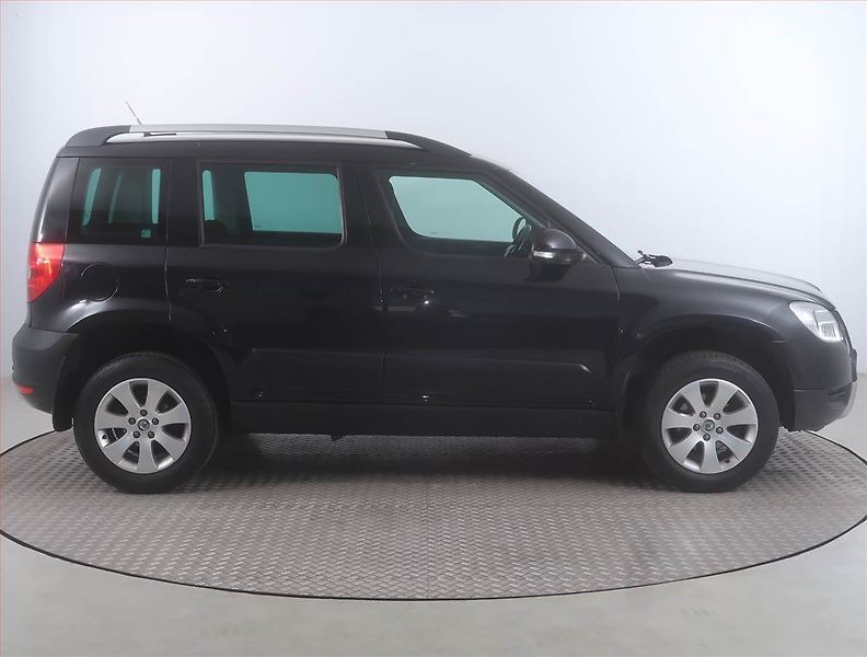 Škoda Yeti (2011) 2.0 TDI - fotka 6 z 14
