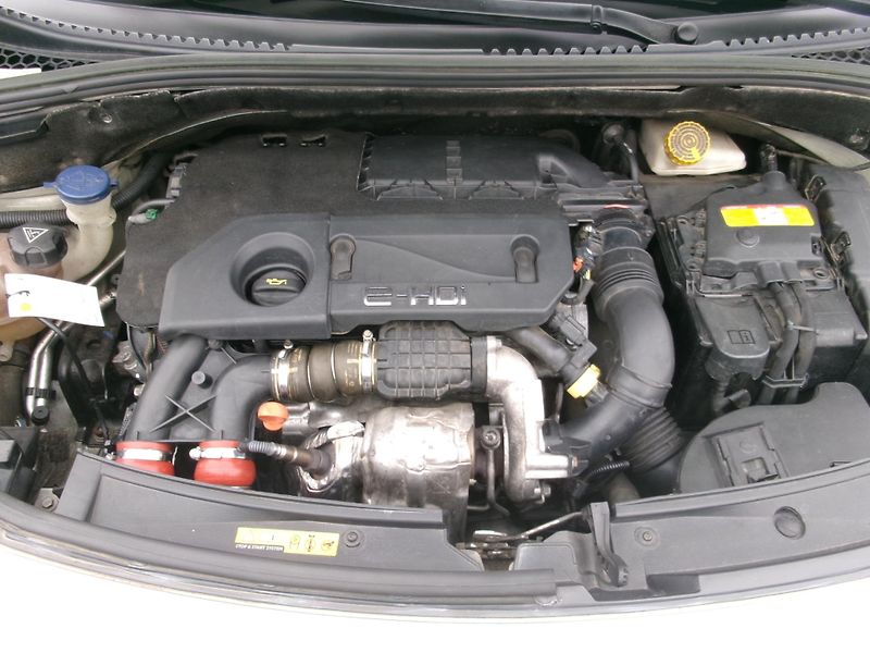 Citroën C3 (2013) 1,6HDI KLIMA TEMP  - fotka 23 z 25