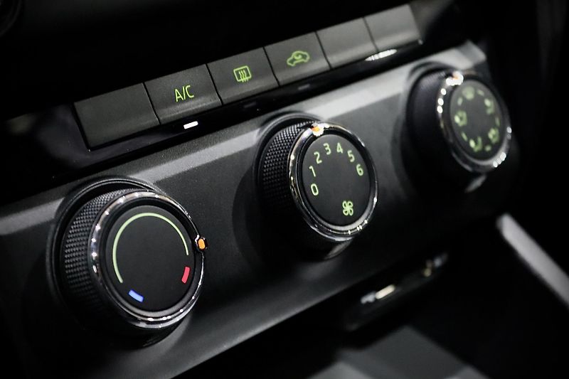 Škoda Octavia 3 Combi 1.2 TSI 77 kW - fotka 20 z 26