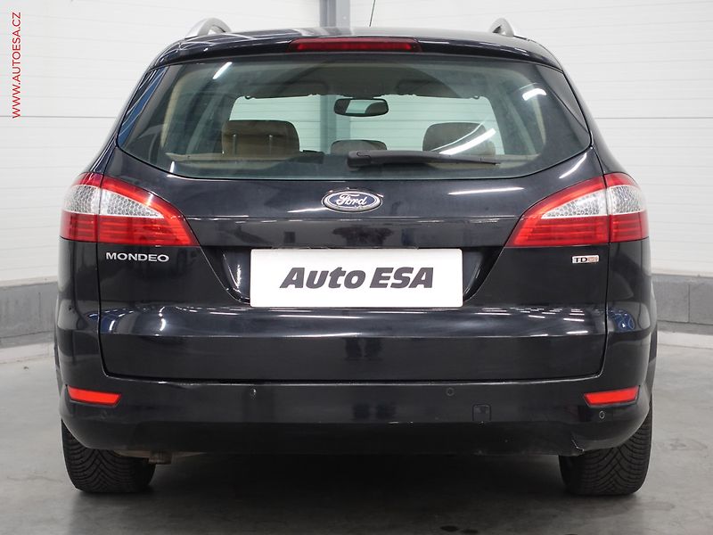 Ford Mondeo (2009) 2.0TDCi, AC, park.čidla - fotka 5 z 22