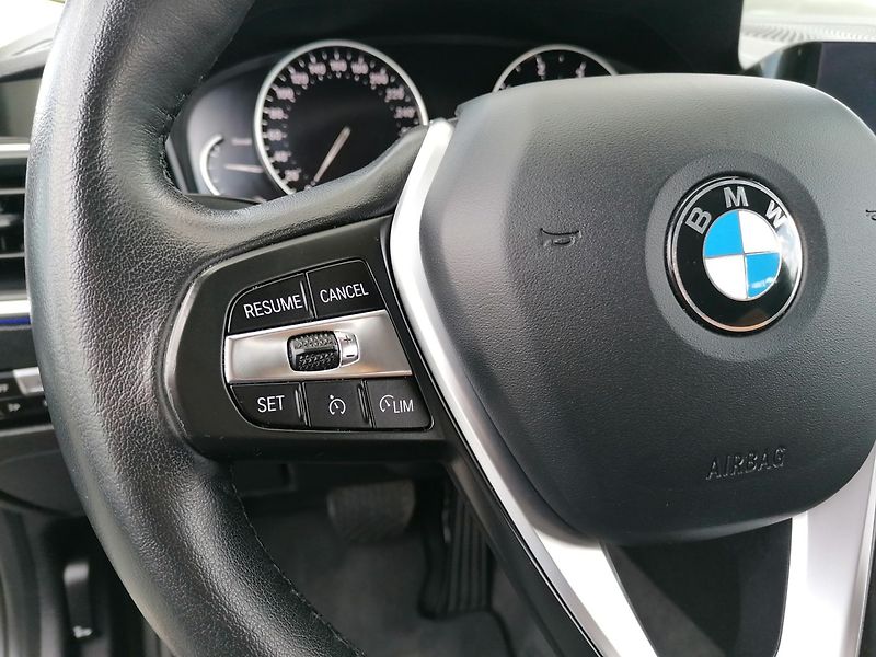 BMW Řada 3 (2020) 2.0 318D  A/T,Kůže,Ambient. - fotka 26 z 31