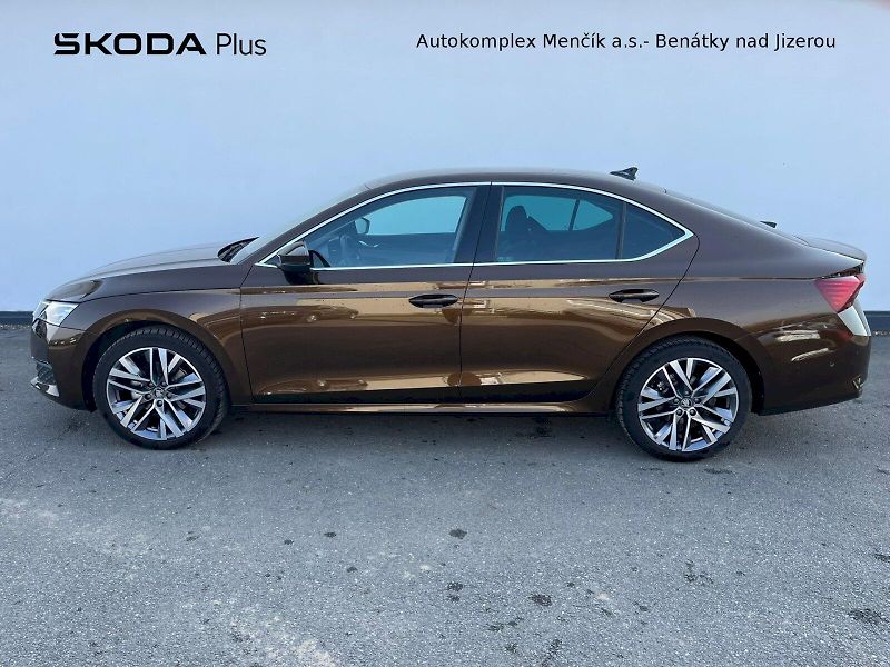 Škoda Octavia (2025) TOP SELEC TD 110/2.0 A7F - fotka 3 z 30