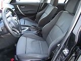 BMW Řada 1 (2007) 2.0 D 118d, AC, xenon - náhled 9