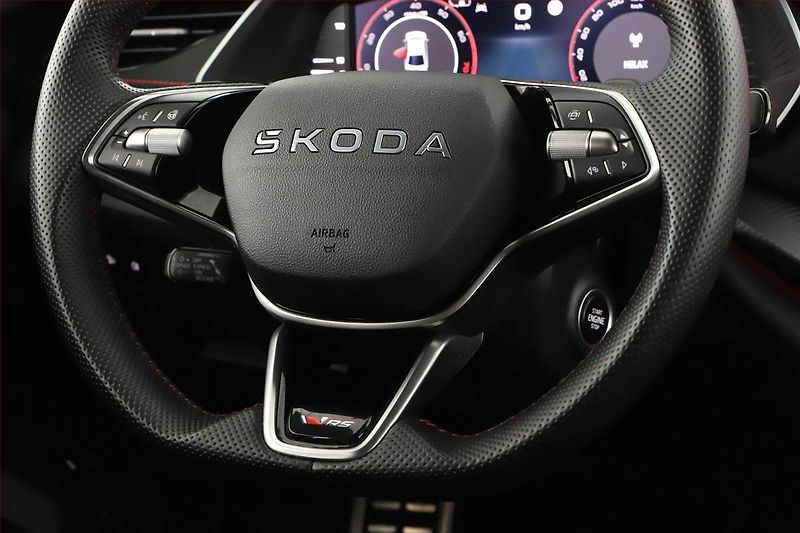 Škoda Octavia (2025) RS 2.0 TSI, RS, KEYLESS - fotka 8 z 20
