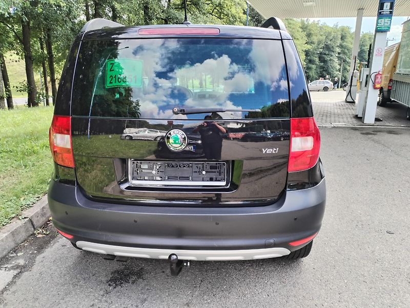 Škoda Yeti (2012)   1.4 TSI Ambition PĚKNÝ - fotka 6 z 31