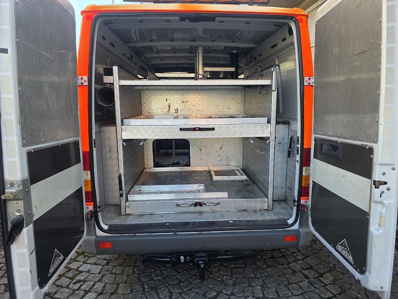 Mercedes-Benz Sprinter 270CD 5valec 67 tkm  montážní  - fotka 6 z 26