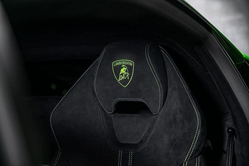 Lamborghini Huracán Performante - fotka 24 z 29