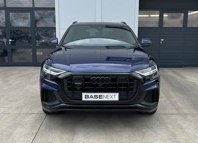 Audi Q8 55 TFSi QUATTRO S-LINE, TAŽNÉ - fotka 2 z 29