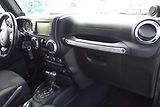 Jeep Wrangler Rubicon Unlimited 2.8CRD - náhled 10