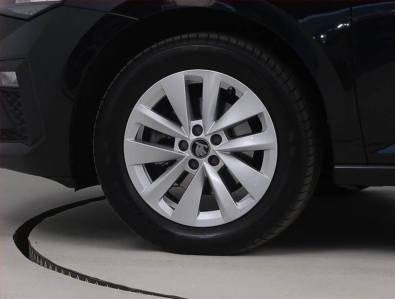 Škoda Scala (2025) Selection 1.0 TSI - fotka 14 z 18