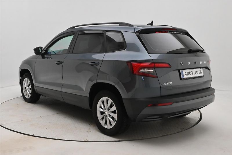 Škoda Karoq 1,6 TDI 85 kW Ambition Záruka - fotka 7 z 30