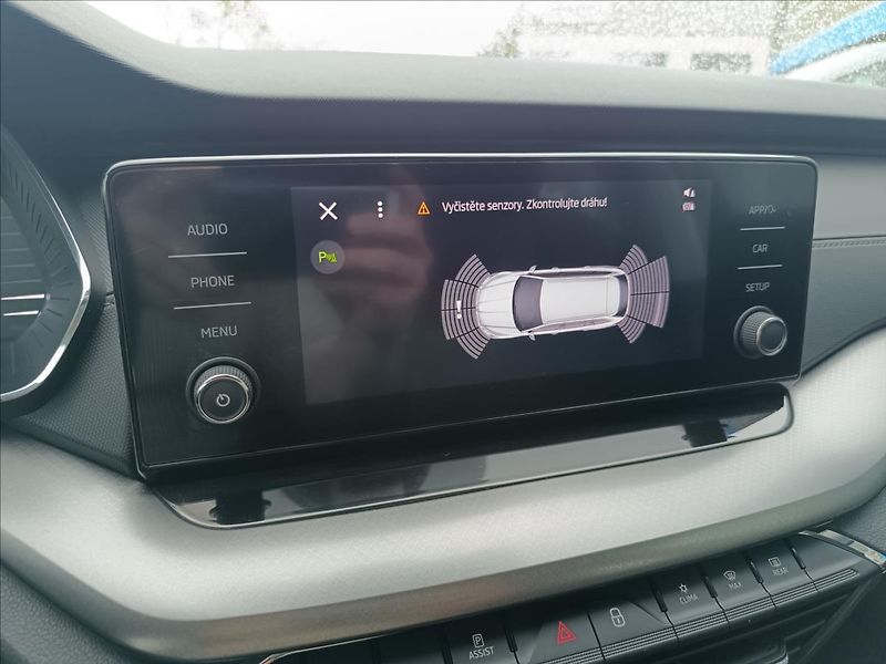 Škoda Octavia 2,0 TDi DSG Ambition - fotka 13 z 22