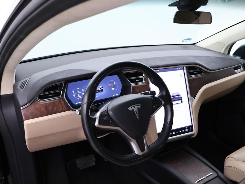 Tesla Model X 90D 386kW Tažné SoH 83,4% - fotka 25 z 32