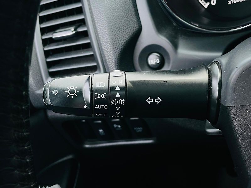Peugeot 4008 1.8HDI 4x4 VÝHŘEV KAMERA TAŽNÉ - fotka 46 z 52