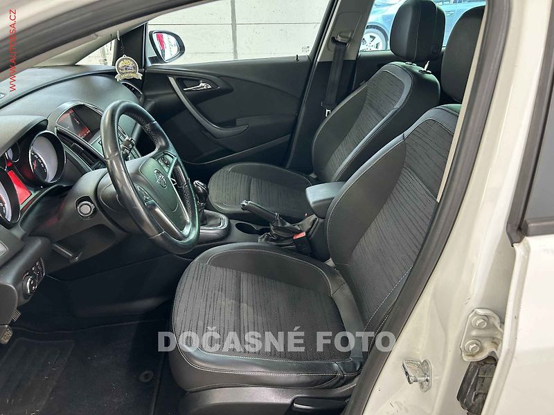 Opel Astra (2015) 1.6 CDTi, ČR, autoAC, temp - fotka 3 z 3