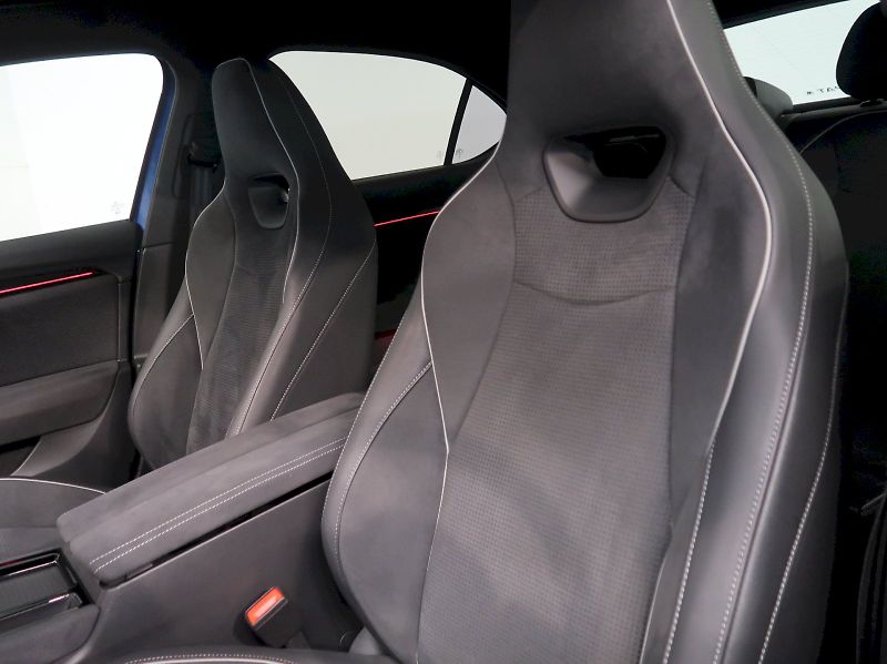 Škoda Superb (2025) SPORTLINE 2.0TDI 110KW DSG LED - fotka 16 z 47