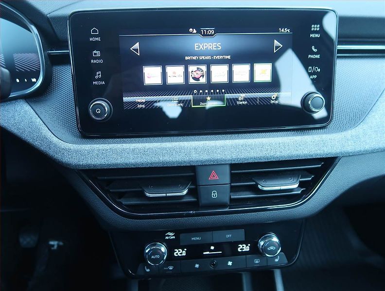 Škoda Kamiq (2025) 1.0 TSI - fotka 12 z 15