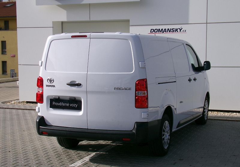 Toyota ProAce L2 ACTIVE 2.0 D-4D 106kW - fotka 3 z 15