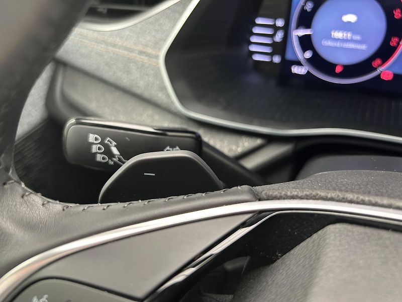 Škoda Octavia 2.0 TDI Top selection - fotka 10 z 28