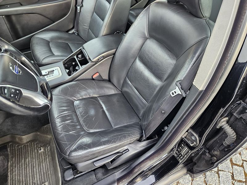 Volvo V70 (2010) 2.4 D5 151kw, MOŽNÉ SPLÁTKY  - fotka 12 z 25