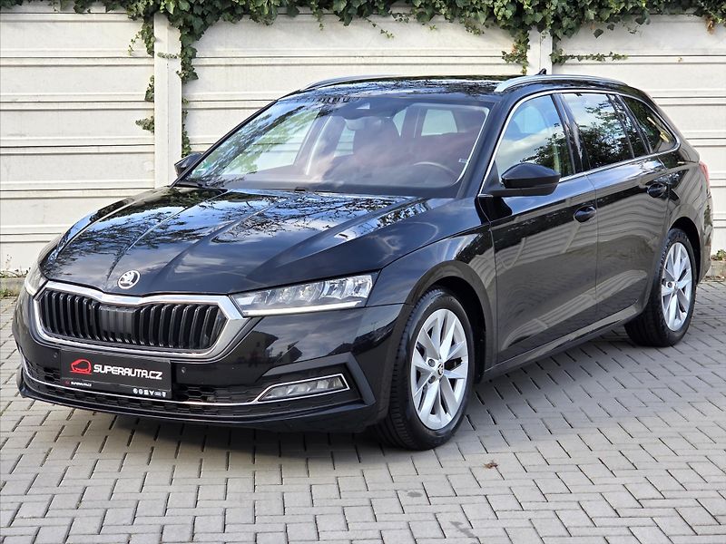 Škoda Octavia 2,0 TDi DSG Style First Editio - fotka 3 z 26