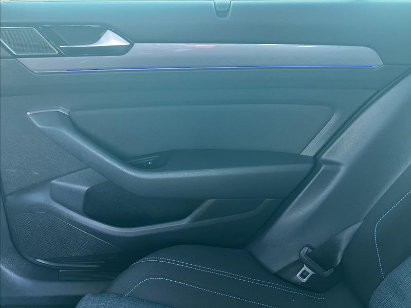 Volkswagen Passat GTE,Panorama,TZ,ACC,1.Maj - fotka 32 z 33