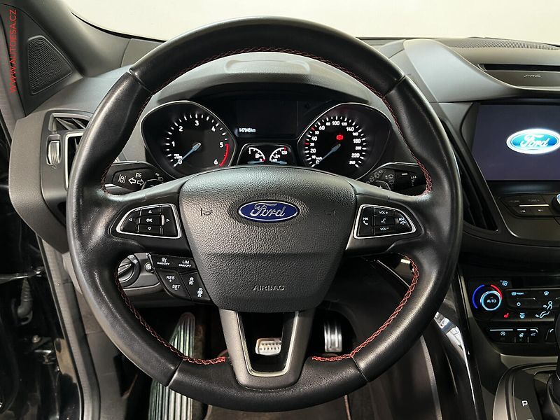 Ford Kuga (2018) 2.0 TDCi 4x4, ST-Line, AT - fotka 15 z 16