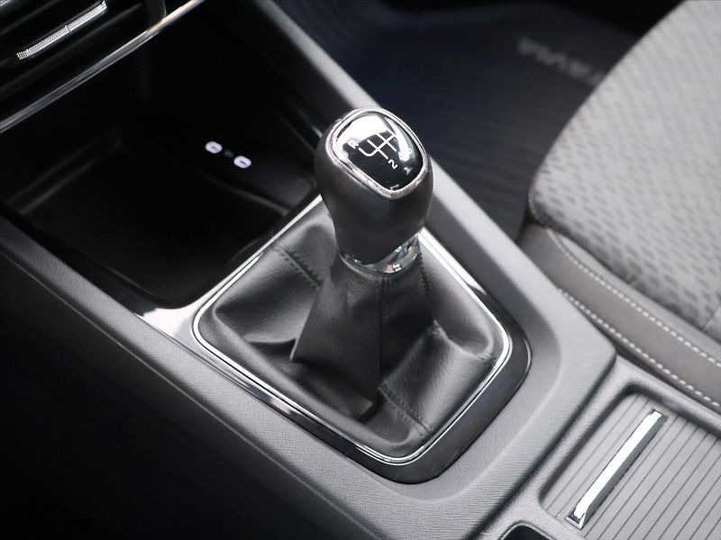 Škoda Octavia 1,5 TSI 110kW Style Aut.klima - fotka 27 z 37