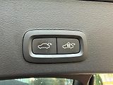 Volvo XC40 2,0 D D4 AWD Momentum - náhled 15