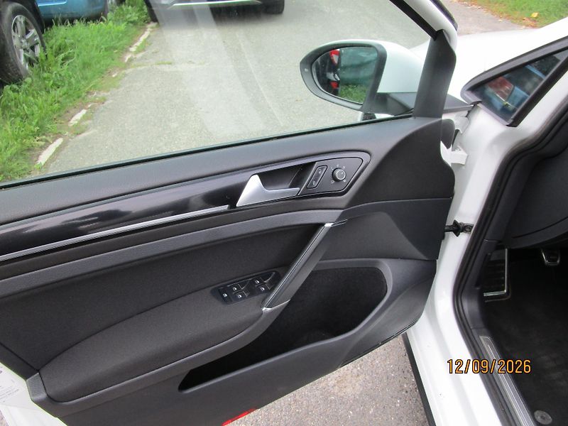 Volkswagen Golf (2015) 7 GTD 2,0  - fotka 8 z 18