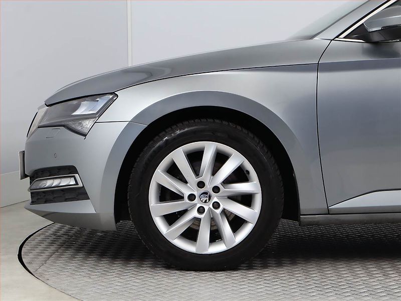 Škoda Superb (2019) Ambition Plus 2.0 TDI, Automat - fotka 13 z 20