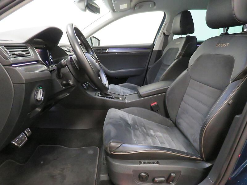 Škoda Superb - fotka 11 z 25