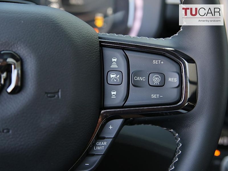 Dodge RAM (2021) 1500 Limited 5.7 V8 2026 RED - fotka 21 z 45
