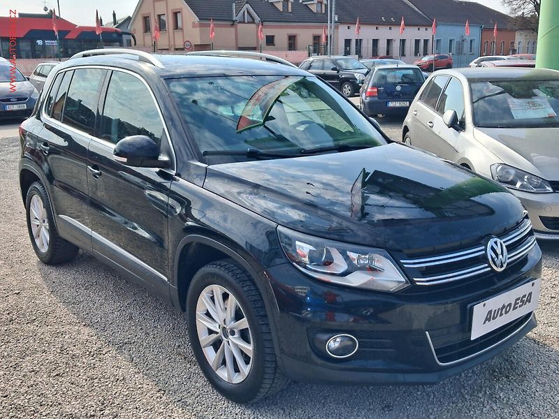 Volkswagen Tiguan (2012) 2.0 TSi 4X4, DSG, výhřev sed. - fotografie inzerátu