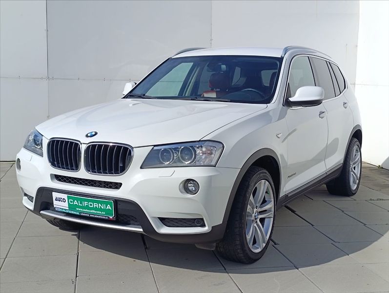BMW X3 2,0 D X-drive aut. Kůže Bi-xen - fotka 2 z 53