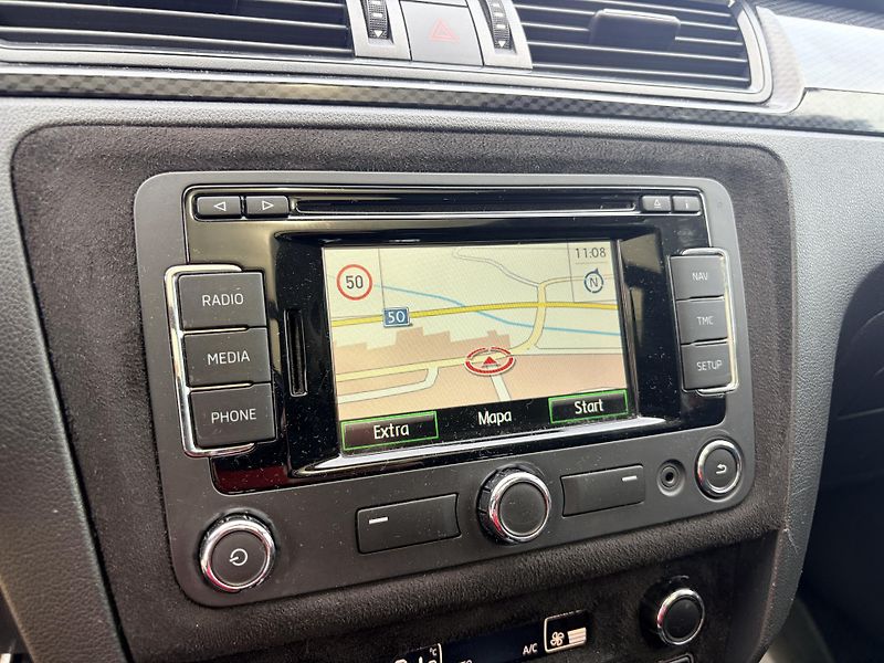 Škoda Rapid 1.6TDI DSG MONTE CARLO - fotka 26 z 35