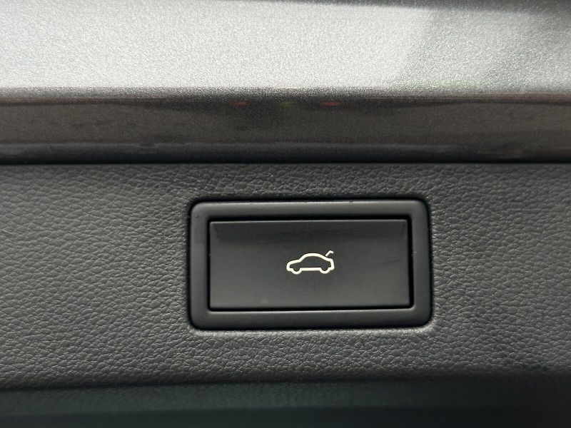 Škoda Kamiq 1.5TSi DSG Monte Carlo V.Cockp - fotka 43 z 48