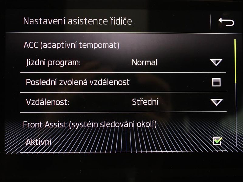 Škoda Octavia 2,0 TDi 135kW DSG 4x4 Style - fotka 14 z 27