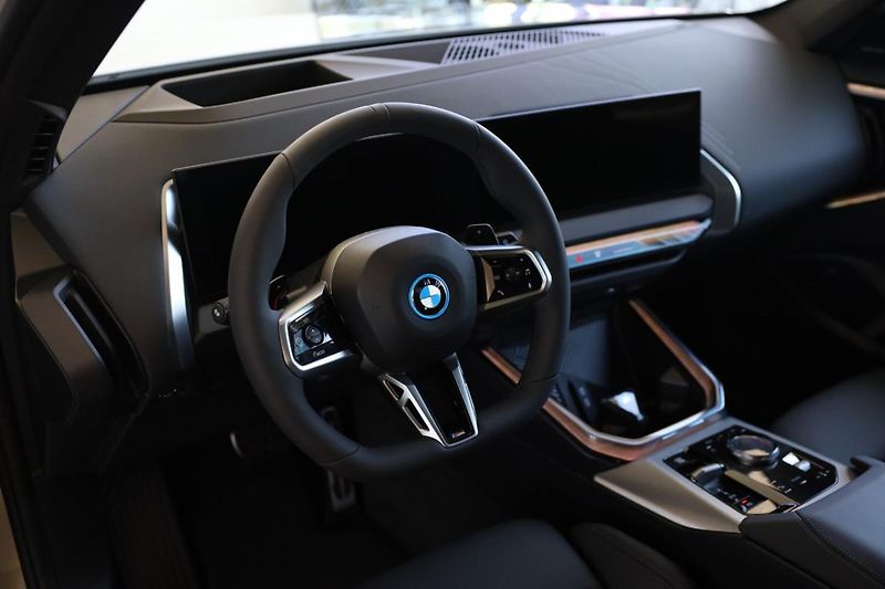 BMW X3 30e xDrive - fotka 4 z 18