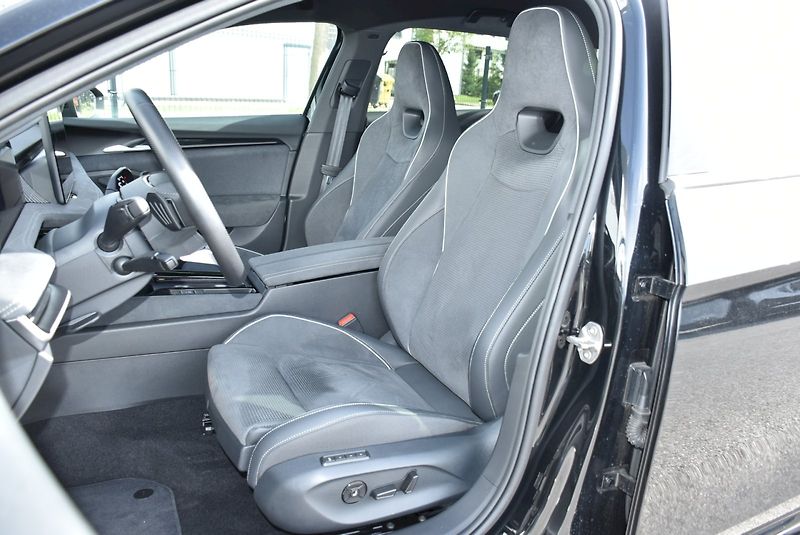 Škoda Superb (2025) Sportline 2.0 TDI 110 kW DSG - fotka 22 z 32