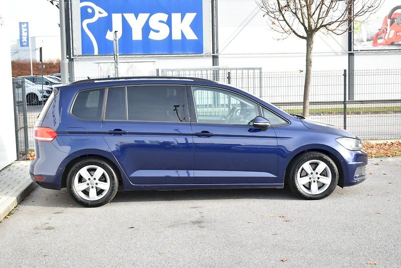 Volkswagen Touran (2016) Trendline 2.0 TDI 110kW DSG - fotka 12 z 31