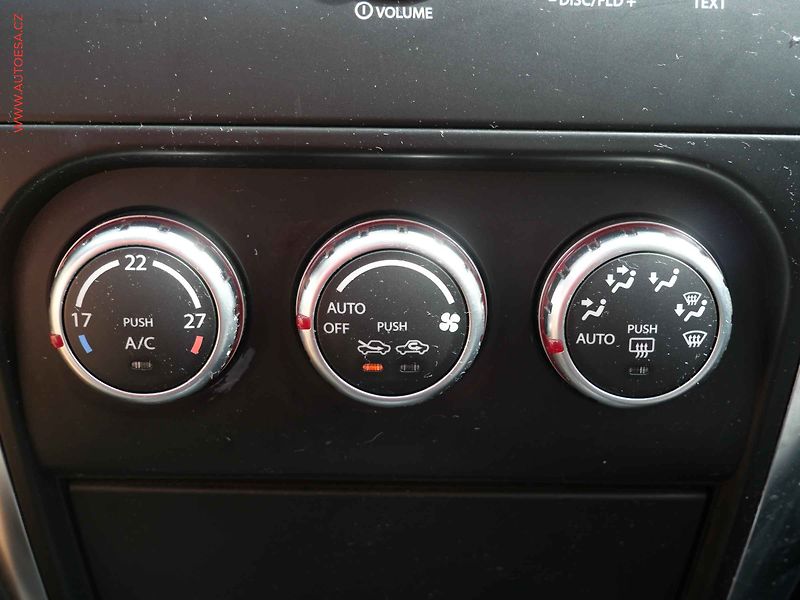 Suzuki SX4 (2008) 1.6i, ČR, AC, výhřev sed - fotka 14 z 16