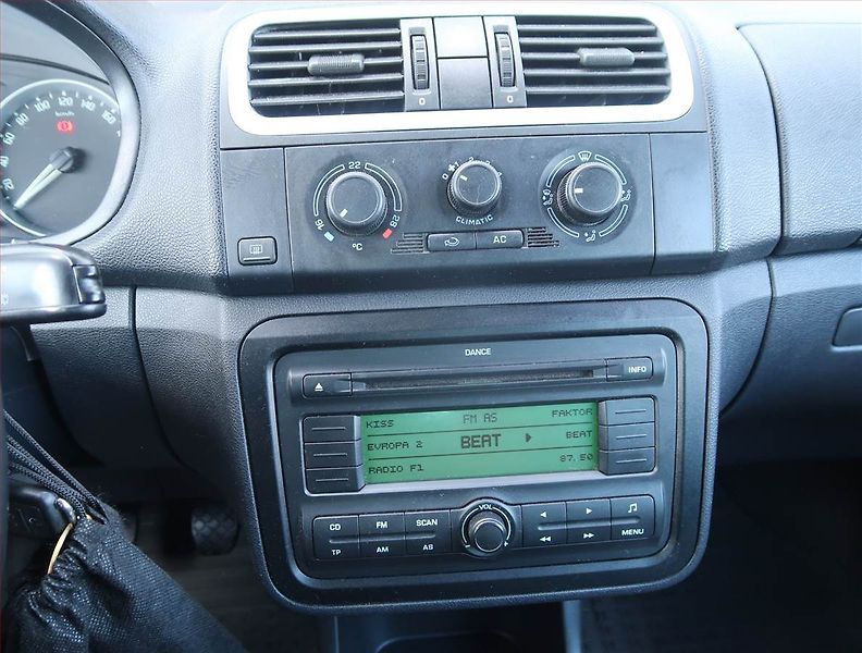 Škoda Fabia (2007) 1.2, Eko.zaplacen, po STK - fotka 12 z 14