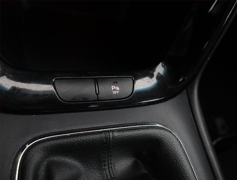 Kia Ceed (2014) 1.6 CRDi, Serv.kniha, nová STK - fotka 14 z 19